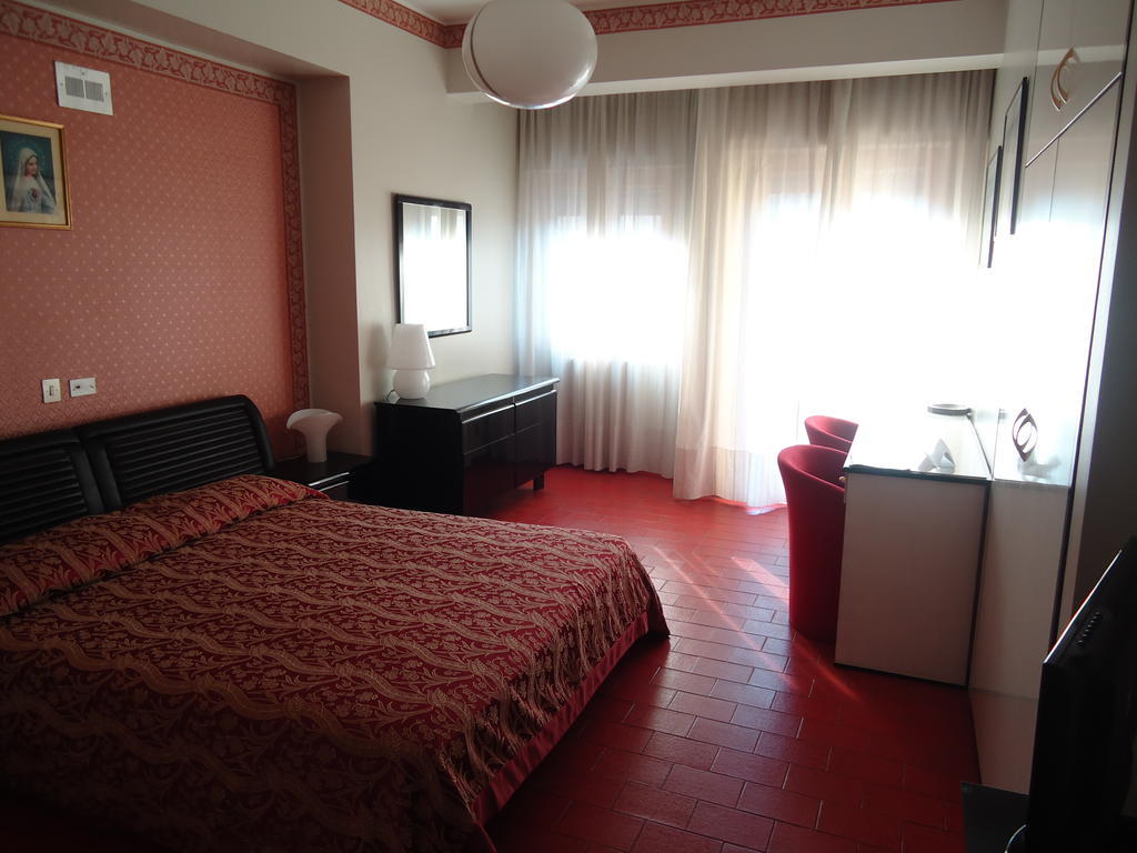Hotel Ristorante Mommo Polistena Номер фото